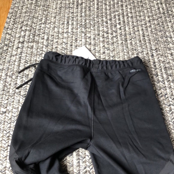 NWT Jordan pants. Multiple sizes. No offers. Retail for $100. Selling for $40 - Picture 4 of 9